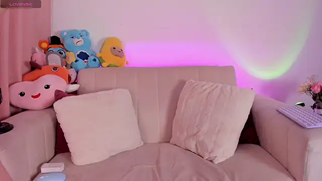 DAKOTA LOVEE online show from February 22, 2025, 4:51 am