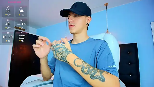 Snapshot of Lobo_17_ chatting on September 18, 2025, 3:41 am Lobo 17 online show from September 18, 2025, 3:41 am