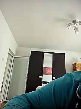 KarlosCarutox online show from September 27, 2025, 8:52 am