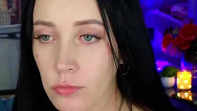 MonikaSweetXXX online show from November 1, 2025, 9:06 pm