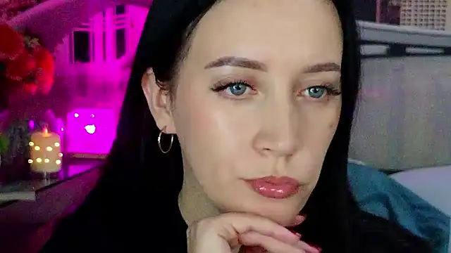 MonikaSweetXXX online show from November 18, 2025, 10:36 pm