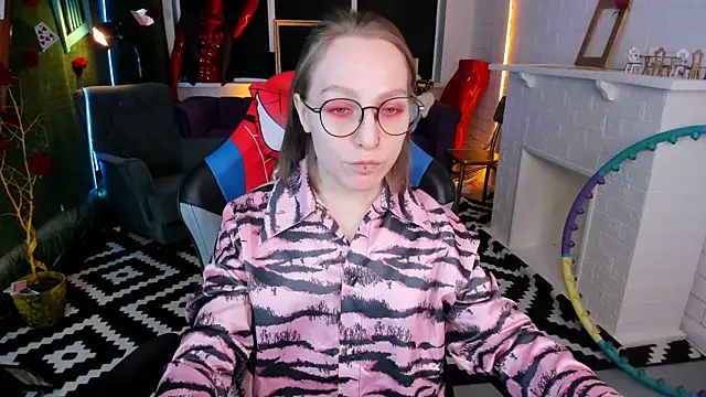 Snapshot of AphexQueen chatting on March 11, 2025, 12:17 pm AphexQueen online show from March 11, 2025, 12:17 pm