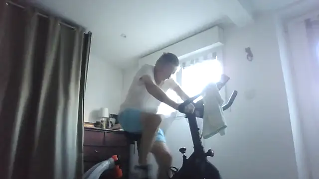 naturiste974 online show from April 15, 2026, 5:58 am