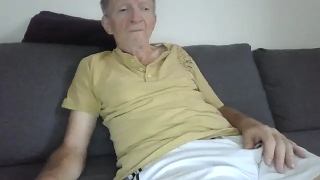 naturiste974 online show from June 2, 2026, 4:09 pm