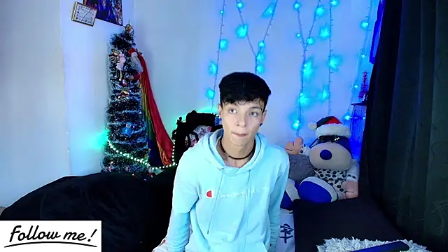 twink sebas  online show from December 31, 2024, 3:20 pm