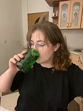 cinnabon  online show from January 20, 2025, 4:34 pm