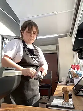 cinnabon  online show from February 12, 2025, 11:18 am