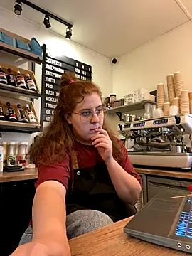 cinnabon  online show from September 19, 2025, 3:24 pm