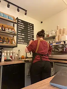 cinnabon  online show from September 30, 2025, 4:34 pm