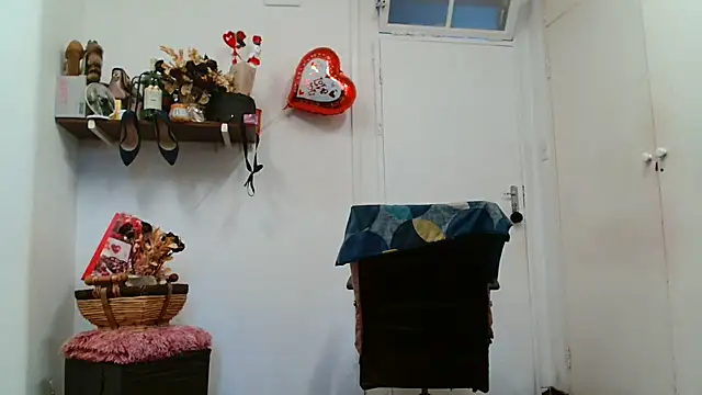 xTALLSEXYBUMx online show from April 5, 2026, 4:53 am