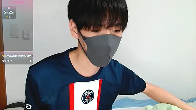 Snapshot of itsme_LEON chatting on March 21, 2025, 1:12 pm itsme LEON online show from March 21, 2025, 1:12 pm