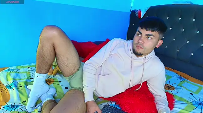 Snapshot of kalivan_voinesscu chatting on December 9, 2024, 5:29 am kalivan voinesscu online show from December 9, 2024, 5:29 am