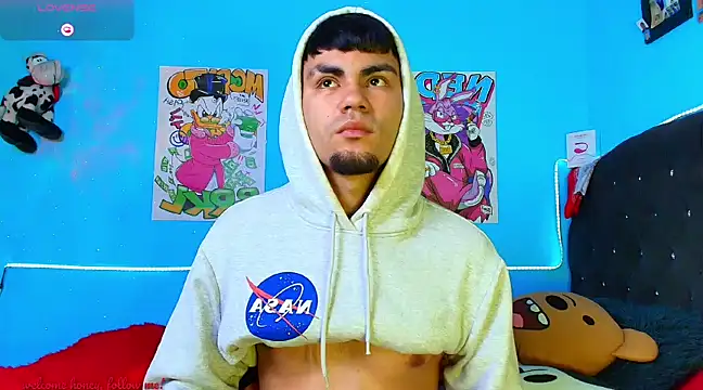 Snapshot of kalivan_voinesscu chatting on December 13, 2024, 1:55 pm kalivan voinesscu online show from December 13, 2024, 1:55 pm