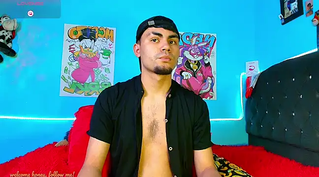 Snapshot of kalivan_voinesscu chatting on December 14, 2024, 6:35 am kalivan voinesscu online show from December 14, 2024, 6:35 am