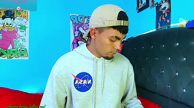 Snapshot of kalivan_voinesscu chatting on January 12, 2025, 6:06 am kalivan voinesscu online show from January 12, 2025, 6:06 am