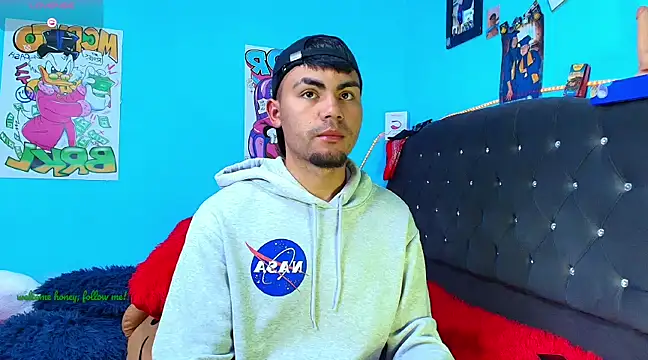 Snapshot of kalivan_voinesscu chatting on February 2, 2025, 6:37 am kalivan voinesscu online show from February 2, 2025, 6:37 am