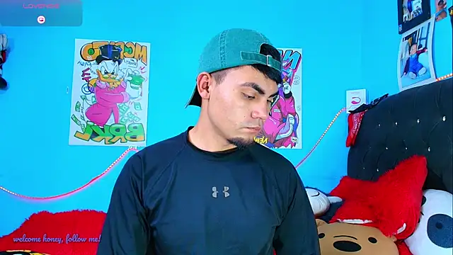 Snapshot of kalivan_voinesscu chatting on March 3, 2025, 6:48 am kalivan voinesscu online show from March 3, 2025, 6:48 am