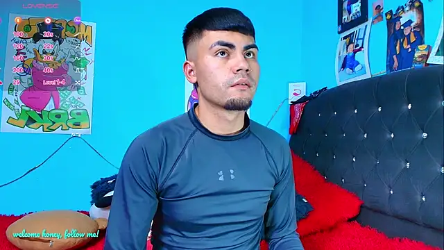 Snapshot of kalivan_voinesscu chatting on March 5, 2025, 7:05 am kalivan voinesscu online show from March 5, 2025, 7:05 am