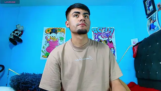 Snapshot of kalivan_voinesscu chatting on March 14, 2025, 6:21 am kalivan voinesscu online show from March 14, 2025, 6:21 am