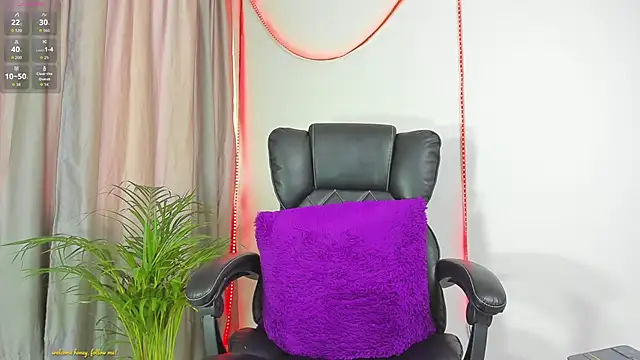 Snapshot of kalivan_voinesscu chatting on October 26, 2025, 10:04 pm kalivan voinesscu online show from October 26, 2025, 10:04 pm