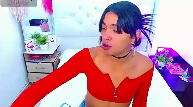 antonela xxx online show from February 5, 2025, 8:25 pm