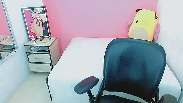 antonela xxx online show from November 20, 2025, 7:24 pm