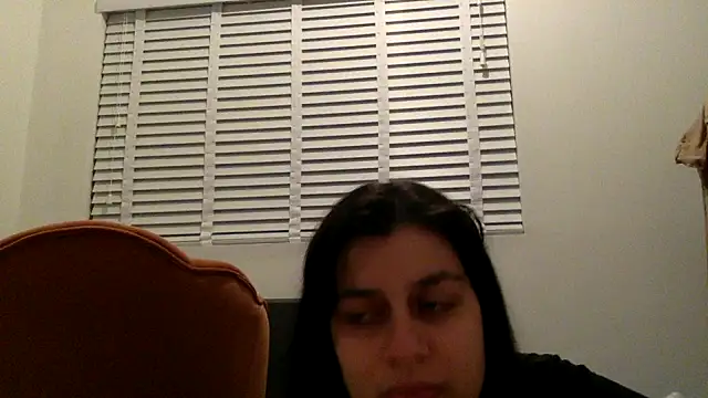 CherryRoxanne online show from January 1, 2025, 12:32 am