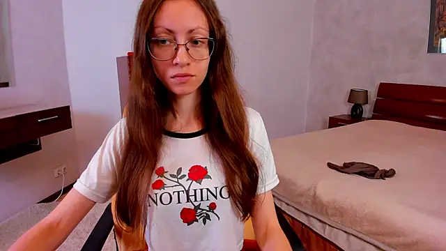 Pantyhose Mila online show from November 7, 2025, 8:31 pm