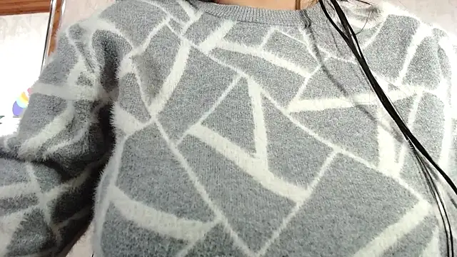 CarolineBrunx online show from November 19, 2025, 4:23 am