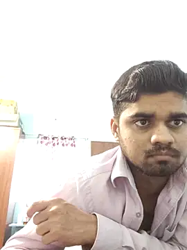Snapshot of Ishan003 chatting on April 24, 2026, 2:14 am Ishan003 online show from April 24, 2026, 2:14 am