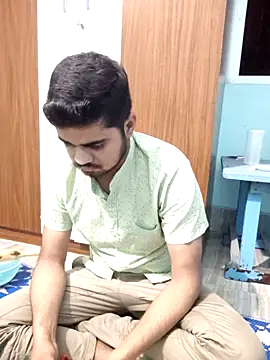 Snapshot of Ishan003 chatting on April 24, 2026, 2:30 pm Ishan003 online show from April 24, 2026, 2:30 pm