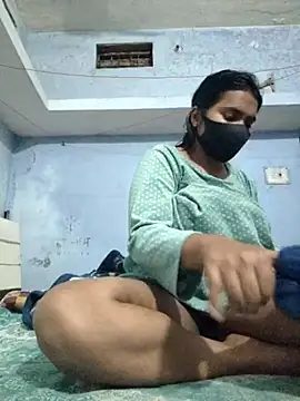 Snapshot of Priya_Strip chatting on February 20, 2025, 7:19 pm Priya Strip online show from February 20, 2025, 7:19 pm