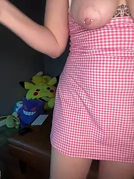 Snapshot of Scarlettredff chatting on September 27, 2025, 2:16 am Scarlettredff online show from September 27, 2025, 2:16 am