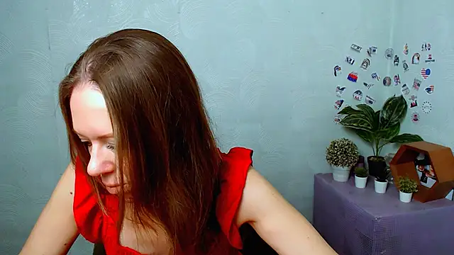 GloriaSi  online show from December 18, 2025, 5:35 am