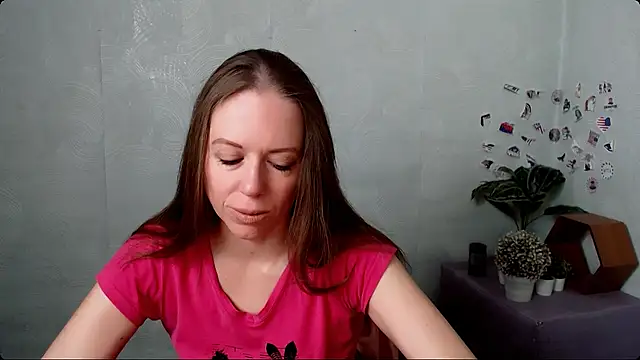 Snapshot of GloriaSi_ chatting on June 2, 2026, 2:46 am GloriaSi online show from June 2, 2026, 2:46 am