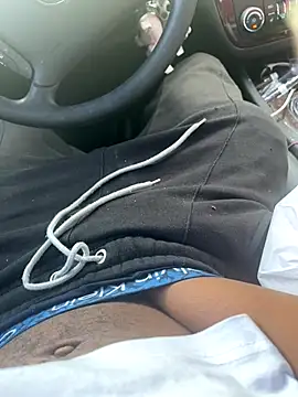 sneakylink13   online show from October 18, 2025, 9:26 pm