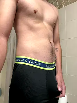 Snapshot of Demarco743 chatting on October 24, 2025, 8:05 pm Demarco743 online show from October 24, 2025, 8:05 pm