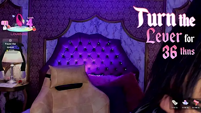 SoffiQueen online show from March 18, 2026, 2:20 pm