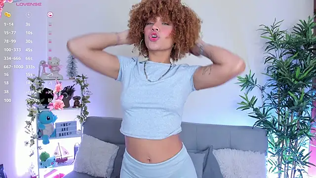 natty romanof 18 online show from March 20, 2025, 12:22 pm