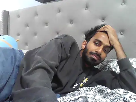 Snapshot of skinny__boy__ chatting on October 13, 2025, 5:46 pm skinny boy online show from October 13, 2025, 5:46 pm