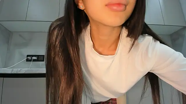 Snapshot of Mia_Meow_ chatting on November 24, 2025, 2:22 am Mia Meow online show from November 24, 2025, 2:22 am