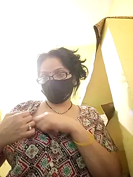 heenage online show from February 3, 2025, 12:14 pm