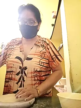 heenage online show from September 9, 2025, 3:00 pm