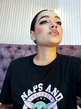 Snapshot of EMILYY_FOXY chatting on September 14, 2025, 8:35 am EMILYY FOXY online show from September 14, 2025, 8:35 am