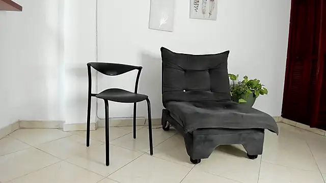 anniesweet- online show from December 16, 2025, 1:05 pm