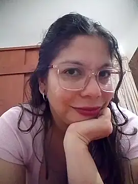 Carliina Soussa online show from May 5, 2026, 10:40 pm