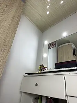 Abigail Cowen online show from February 25, 2025, 12:34 pm