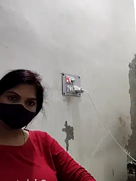 illay love online show from March 12, 2025, 1:08 pm