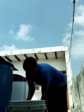 illay love online show from October 4, 2025, 8:01 am