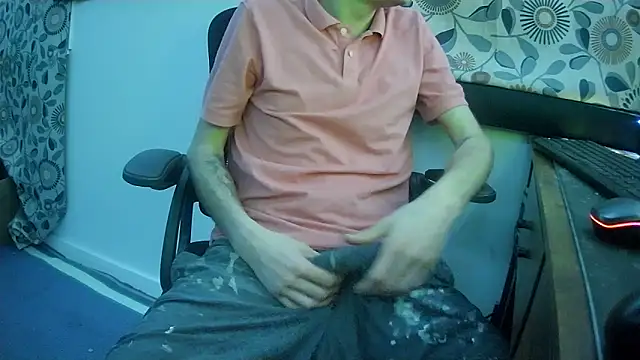 Snapshot of MrKingDick607 chatting on April 6, 2026, 3:59 am MrKingDick607 online show from April 6, 2026, 3:59 am